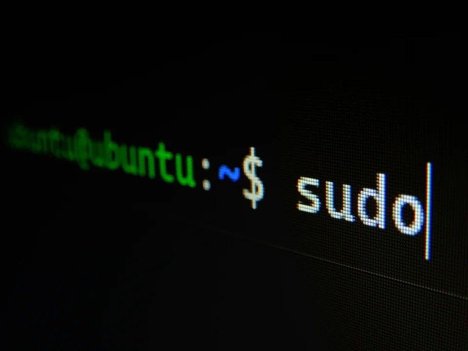 Back up PuTTY sessions and settings from the Windows registry with regedit or PowerShell. Step-by-step export, import, transfer between machines, selective export, and Access Denied troubleshooting.